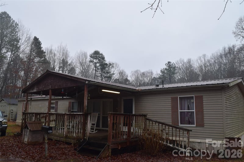 9588 Taxahaw, Jefferson, SC - 4 beds, 3 baths, 1,960 sqft - $149,900