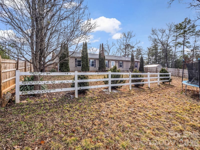 865 Boland Drive, Lake Lure, NC - 3 beds, 3 baths, 2,089 sqft - $330,000