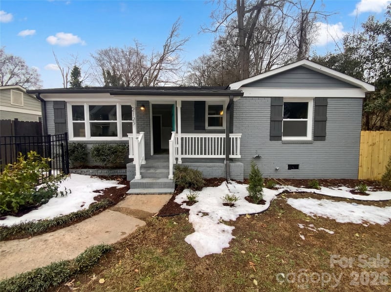 2122 Kilborne, Charlotte, NC - 3 beds, 1 bath, 999 sqft - $315,000