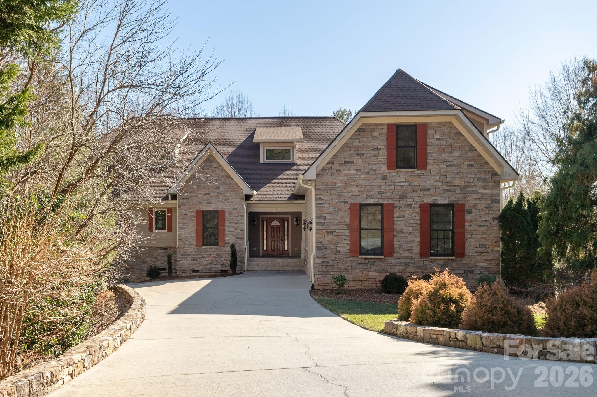 16 WINTERBERRY Drive, Hendersonville, NC. property listing photo