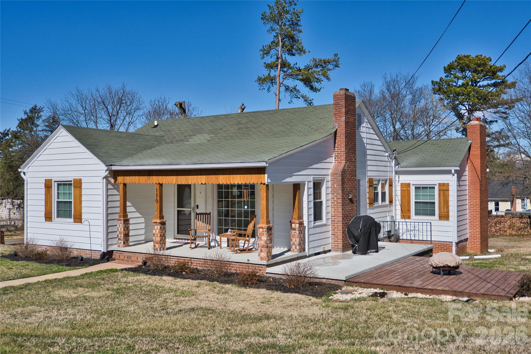 110 W Henry Street, Belmont, NC. property listing photo