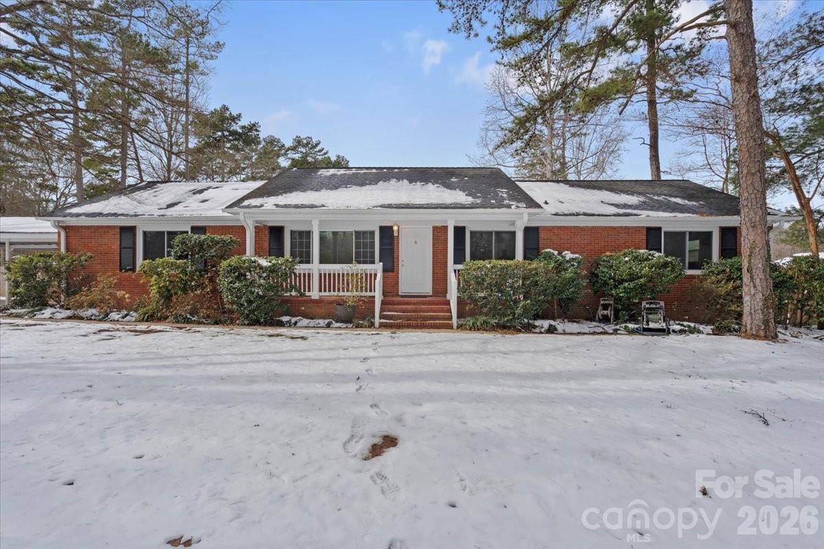 6721 Alanbrook Road, Charlotte, NC. property listing photo