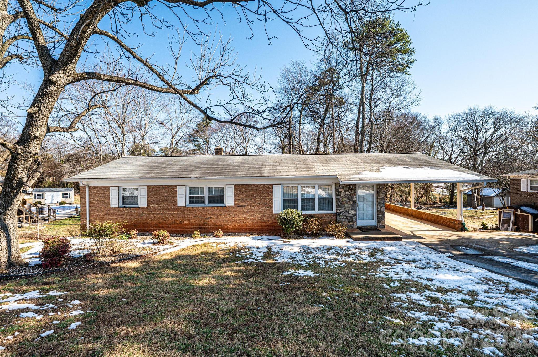 1005 2nd Street SE, Conover, NC. property listing photo