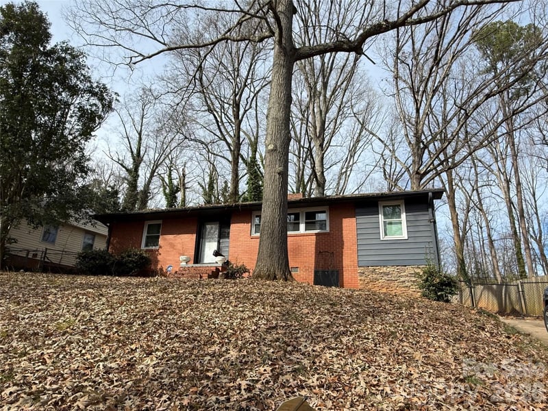 1826 Camp Greene Street, Charlotte, NC - 3 beds, 1 bath, 1,156 sqft - $285,000