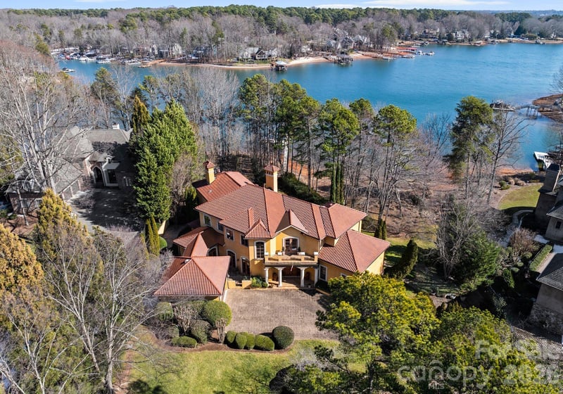 201 Brawley Harbor Place, Mooresville, NC - 4 beds, 5 baths, 7,535 sqft - $5,299,000