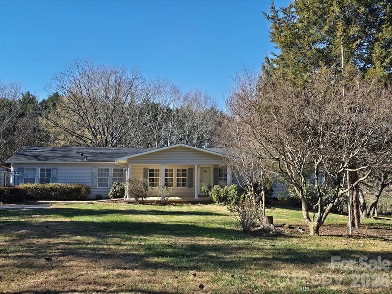 285 Skyuka Road, Statesville, NC - 3 beds, 2 baths, 1,944 sqft - $270,000