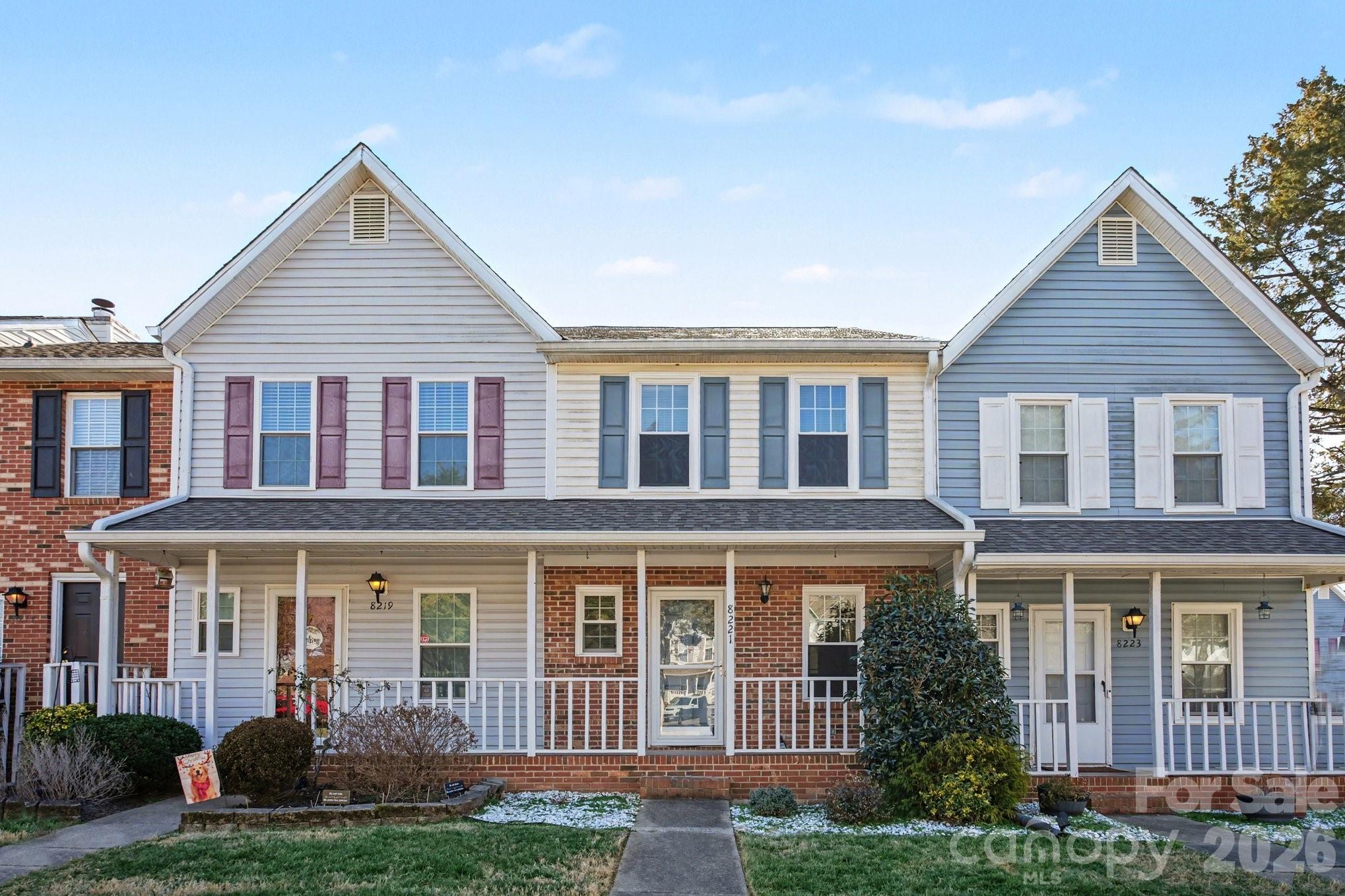 8221 Circle Tree Lane, Charlotte, NC. property listing photo
