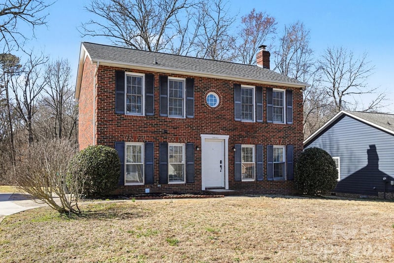 5932 Scots Bluff Drive, Charlotte, NC - 3 beds, 2.5 baths, 1,584 sqft - $314,900