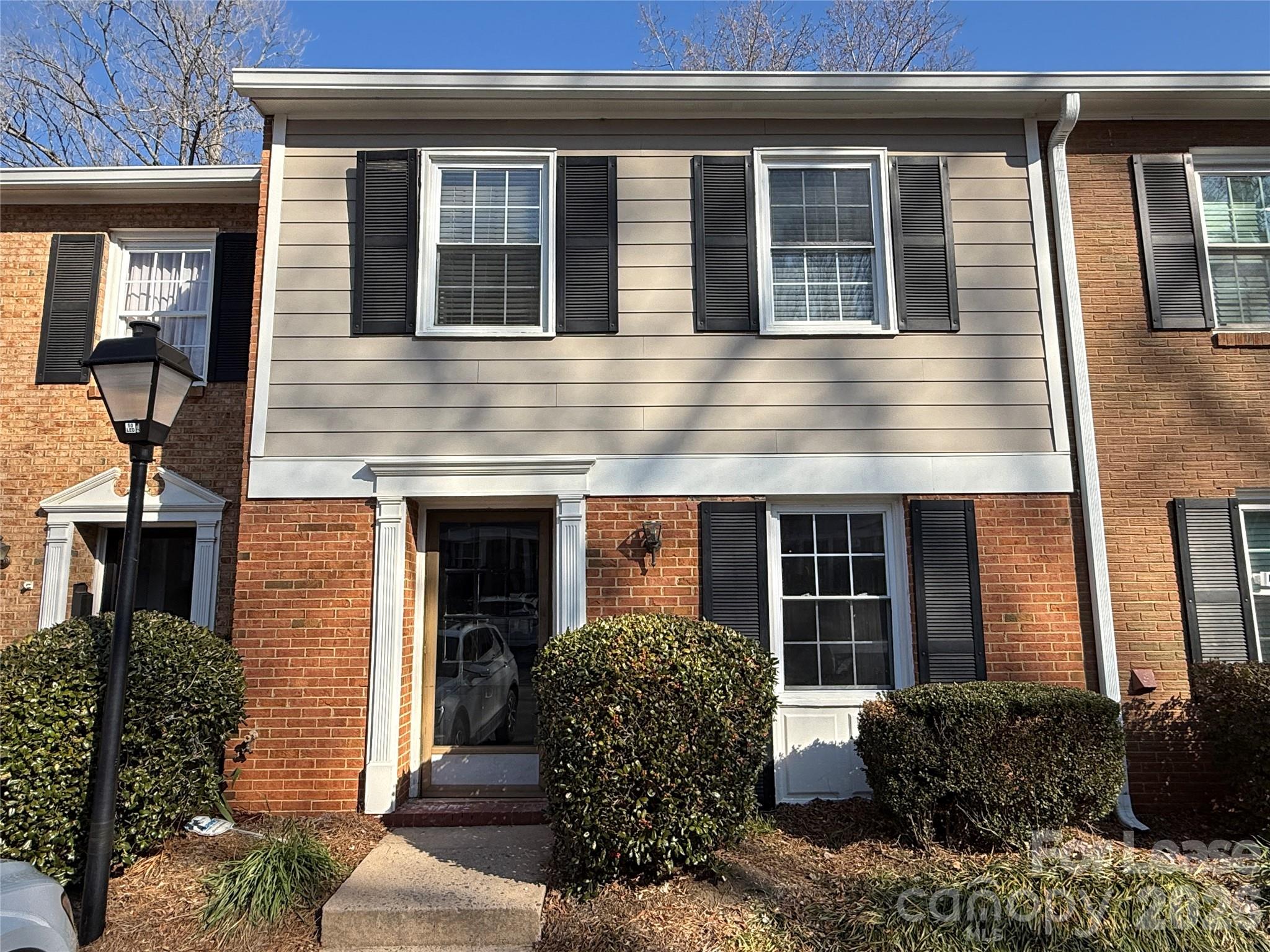 4605 Hedgemore, Charlotte, NC. property listing photo