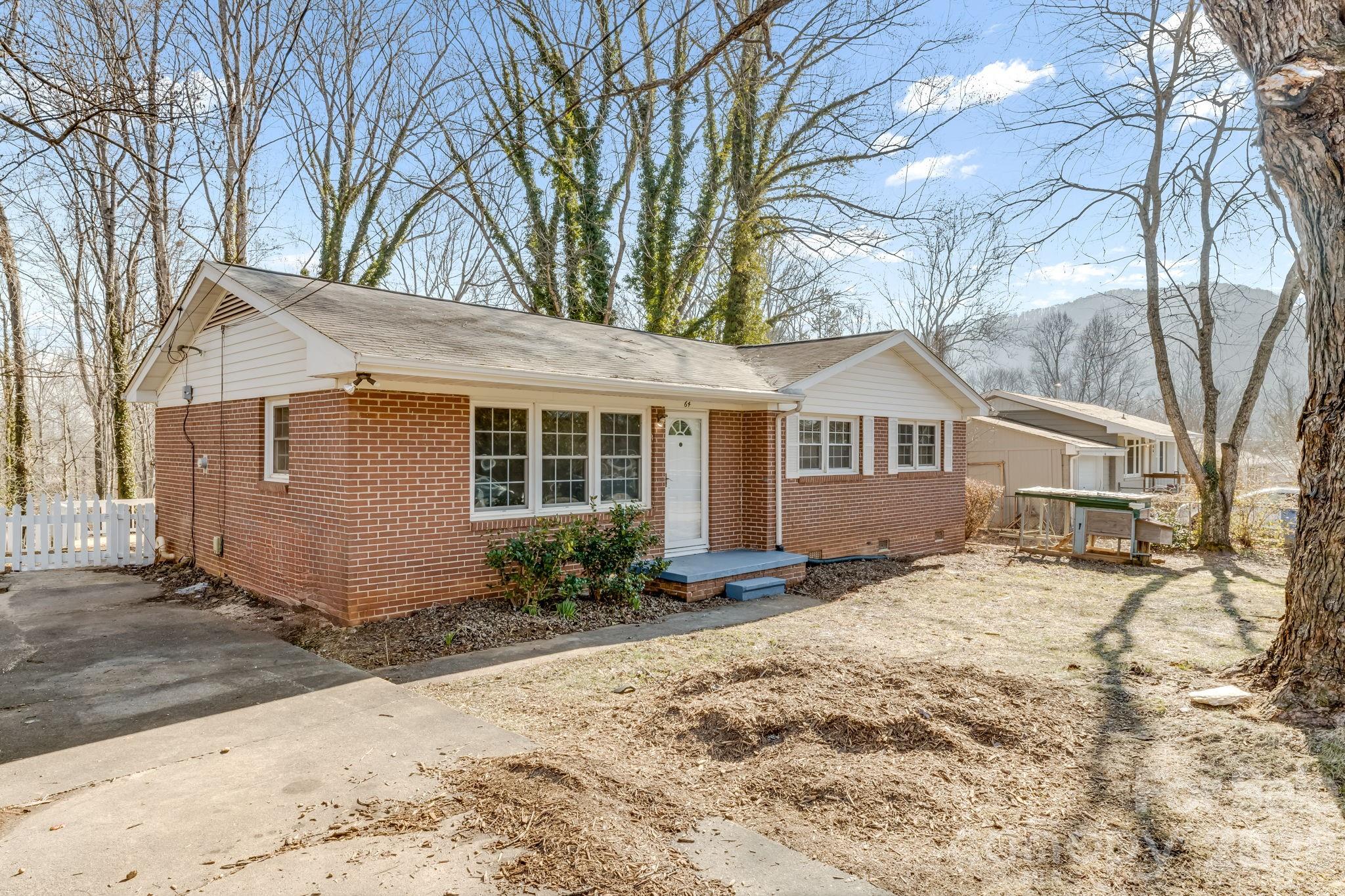 64 Pleasant Ridge Drive, Asheville, NC. property listing photo