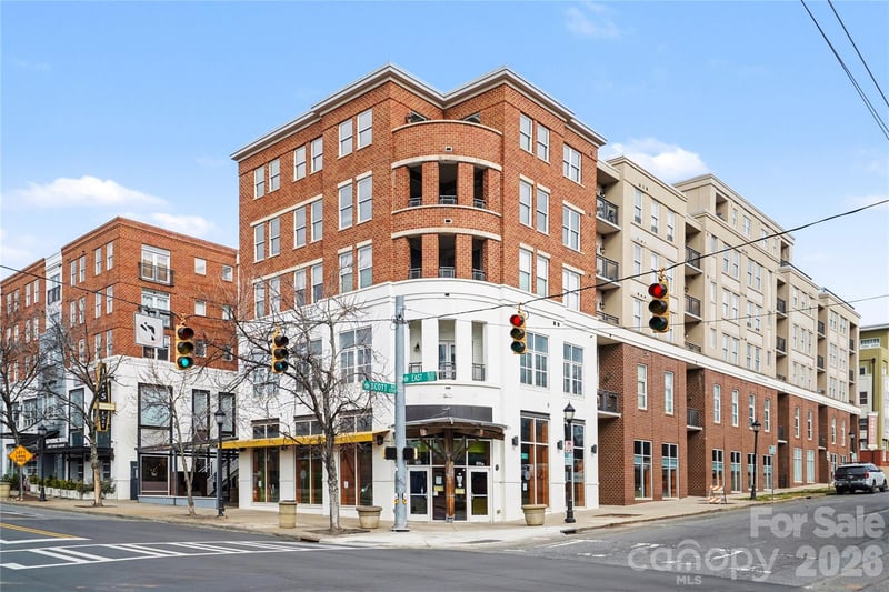 1315 East 532, Charlotte, NC - 1 bed, 1 bath, 772 sqft - $295,000