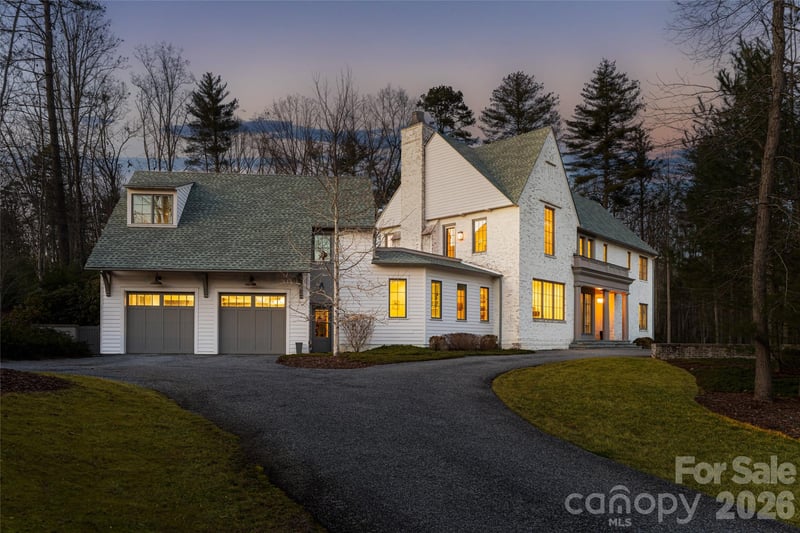 93 Mirehouse Run, Asheville, NC - 6 beds, 4.5 baths, 4,776 sqft - $3,850,000