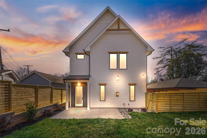 2117 LOMBARDY, Charlotte, NC - 4 beds, 6 baths, 2,920 sqft - $1,425,000