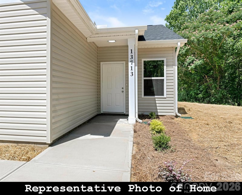 962 S Hoskins Road, Charlotte, NC - 3 beds, 3 baths, 1,287 sqft - $325,500