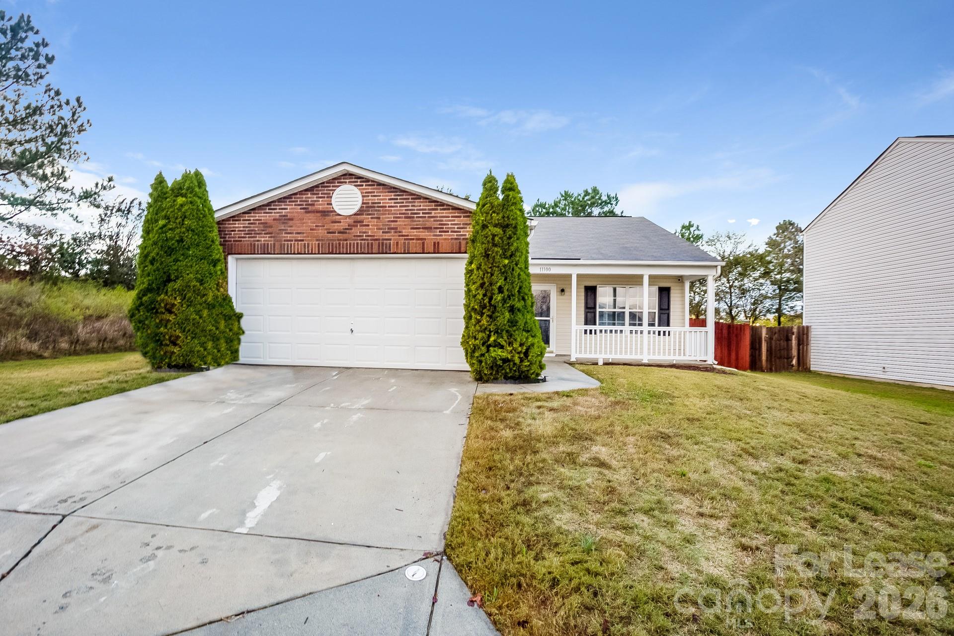 11100 Thousand Oaks Drive, Huntersville, NC. property listing photo
