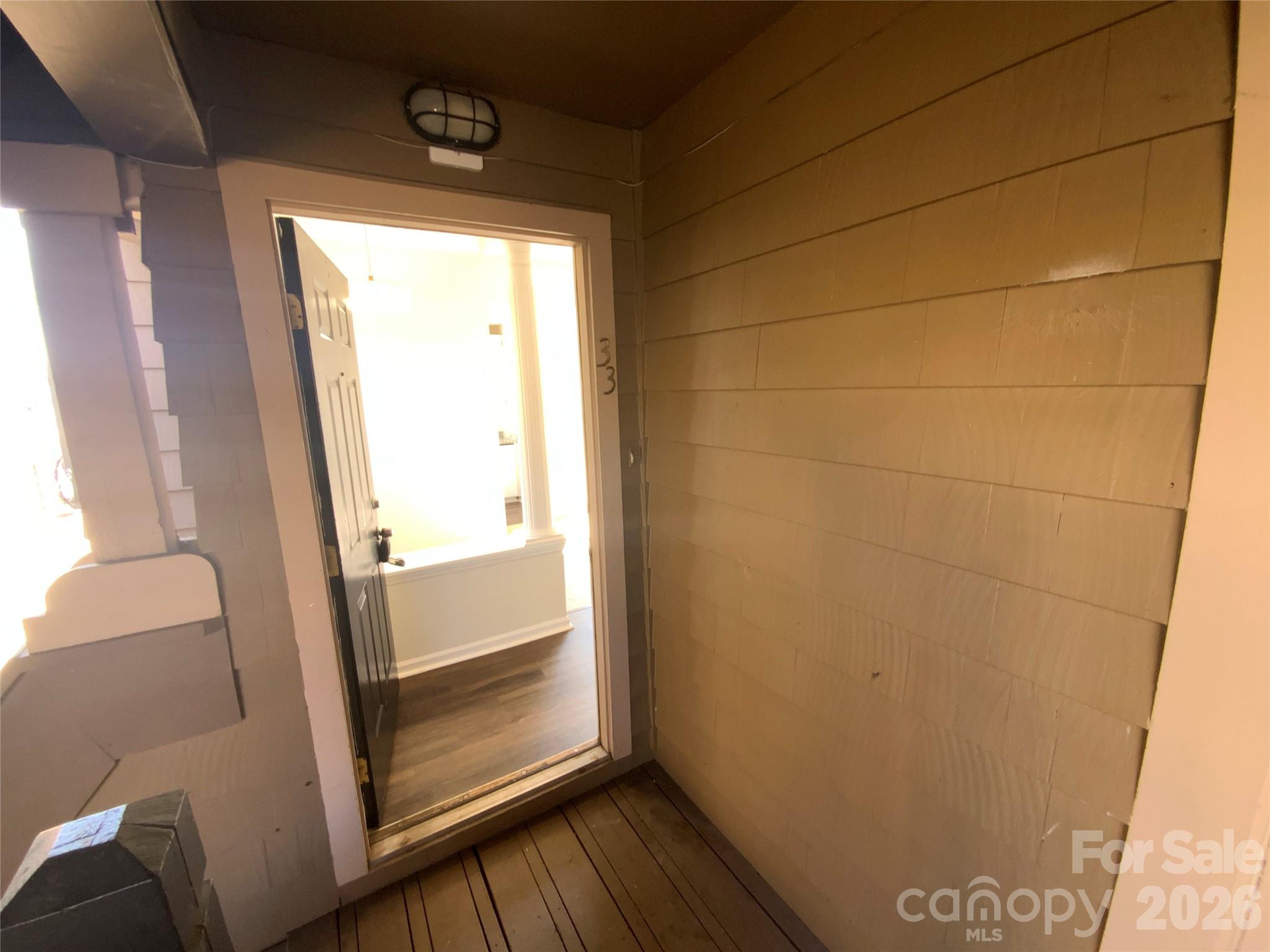 1101 Morehead 33, Charlotte, NC — property listing photo 1