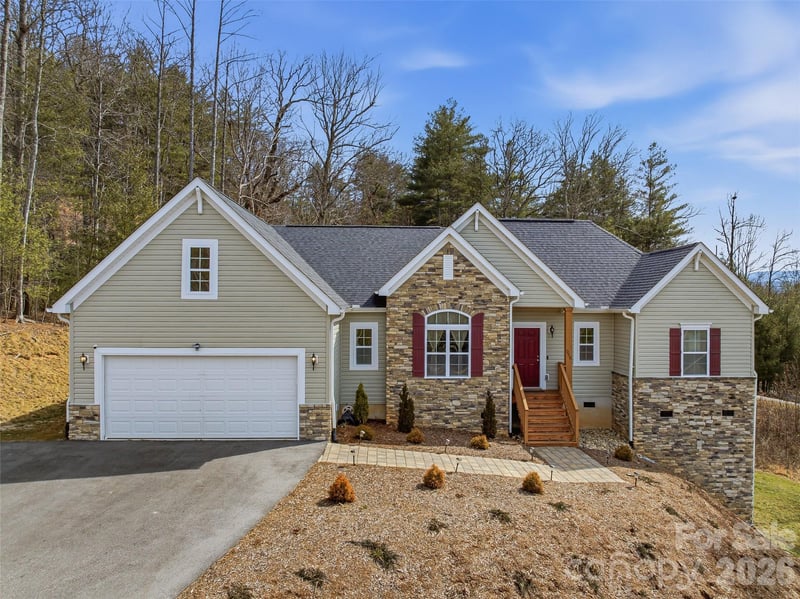 258 Crystal Heights Drive, Hendersonville, NC - 3 beds, 2 baths, 1,927 sqft - $550,000