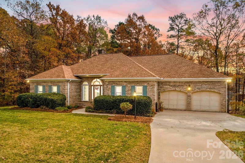 411 Wildwood Drive, Salisbury, NC - 4 beds, 2 baths, 2,635 sqft - $414,500