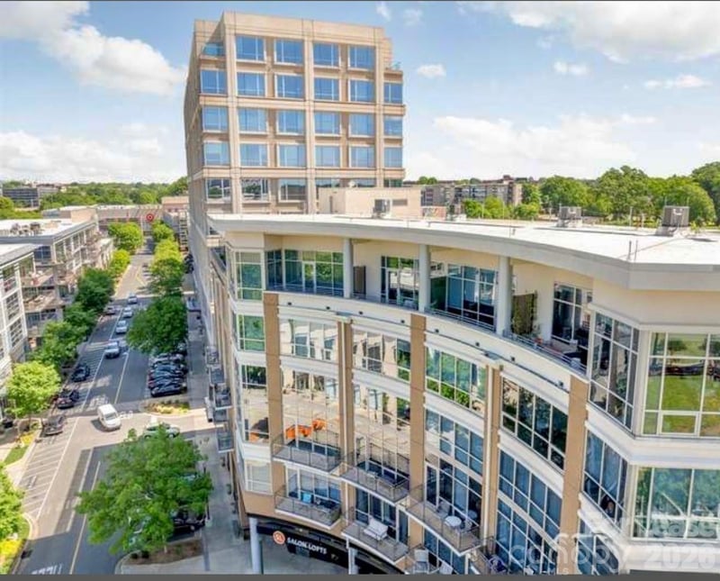1133 Metropolitan Avenue Apt 203, Charlotte, NC - 1 bed, 1 bath, 546 sqft - $1,860