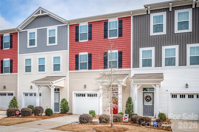 1206 Keydet Drive, Charlotte, NC - 4 beds, 3 baths, 1,818 sqft - $300,000