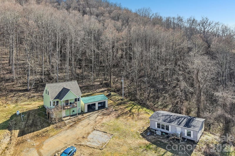 530 Wilson Cove Road, Canton, NC - 2 beds, 2.5 baths, 1,310 sqft - $574,500