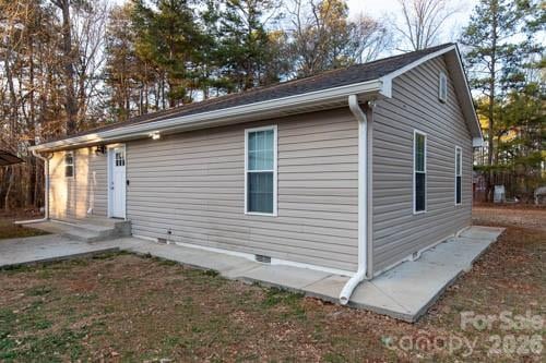 138 Pacific, Statesville, NC - 3 beds, 2 baths, 1,117 sqft - $274,900