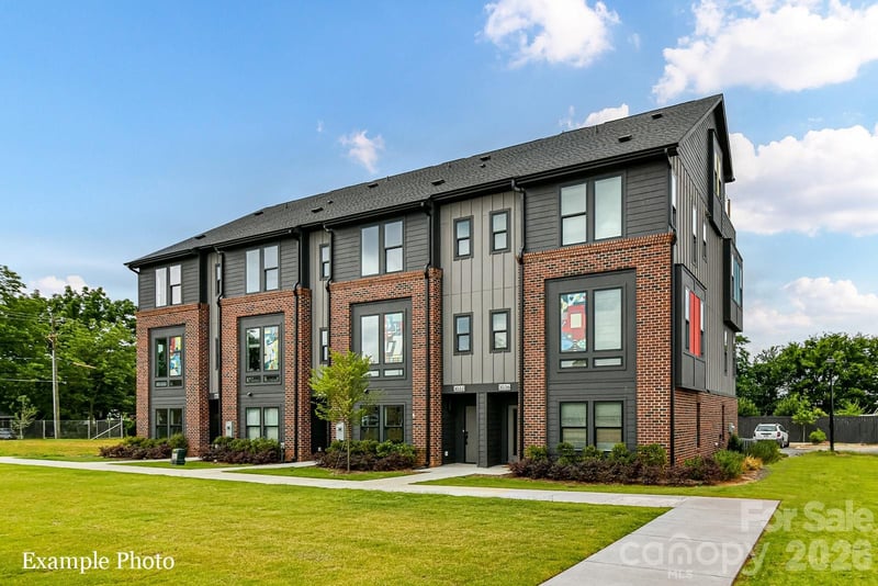 3014 Khan Park Drive Apt 67, Charlotte, NC - 4 beds, 4.5 baths, 2,470 sqft - $574,900