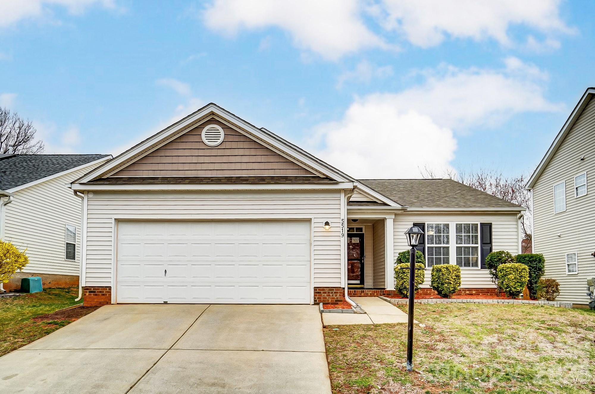 5519 Waverly Lynn Lane, Charlotte, NC. property listing photo