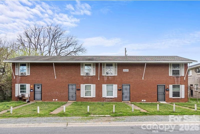 2121 Custer, Charlotte, NC - 2 beds, 0 baths, 3,456 sqft - $699,900