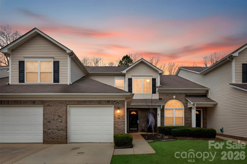 11667 Stockdale, Pineville, NC - 2 beds, 3 baths, 1,449 sqft - $309,999
