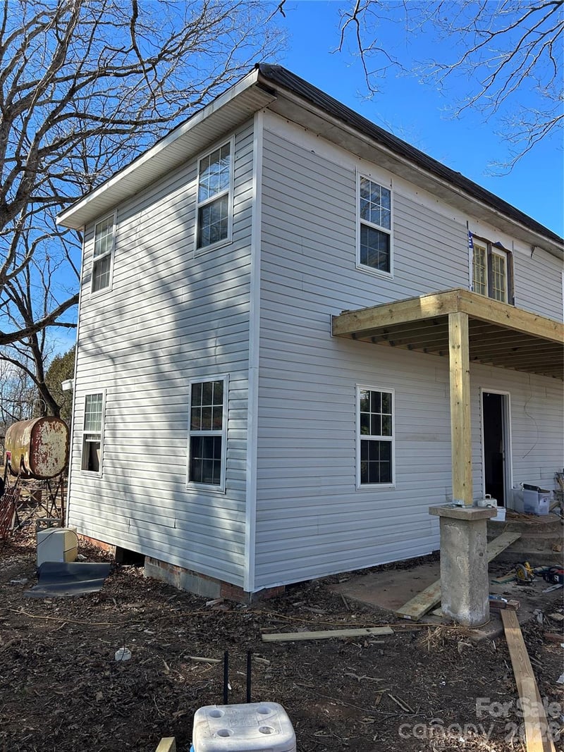 16 Mallory Lane, Arden, NC - 2 beds, 1.5 baths - $198,850
