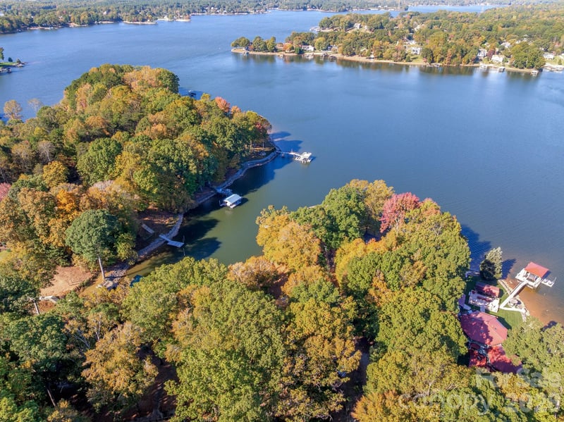 151 Bridlewood Drive, Mooresville, NC - 3 beds, 3 baths, 3,364 sqft - $3,800,000