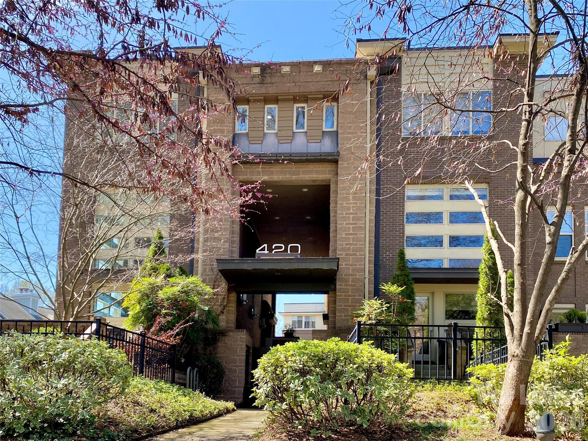 420 Queens Road Apt 1, Charlotte, NC. property listing photo