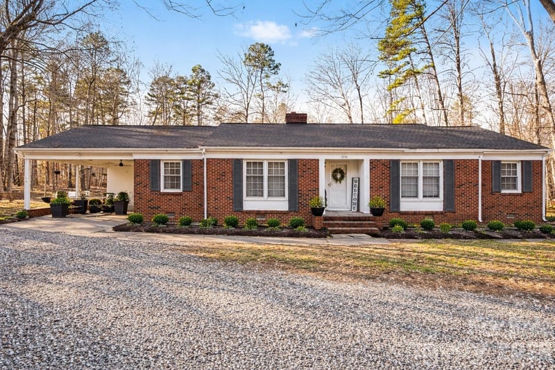 1270 Earnhardt, Salisbury, NC - 3 beds, 2 baths, 1,667 sqft - $309,000