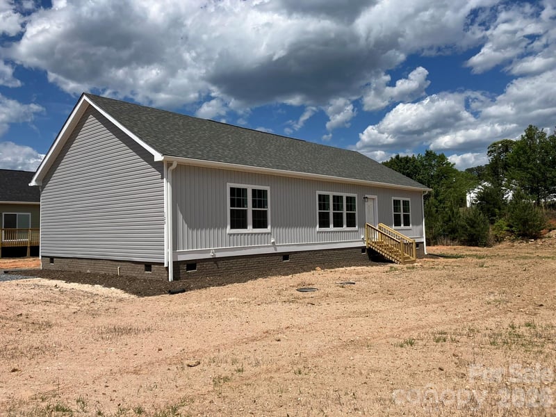 129 Prosperity Way, Forest City, NC - 3 beds, 2 baths, 1,820 sqft - $314,000