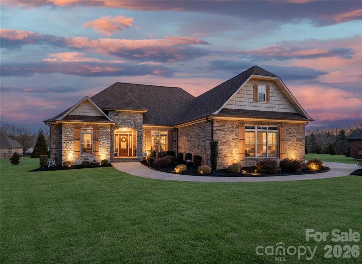 137 Ledgestone, Gaffney, SC. property listing photo