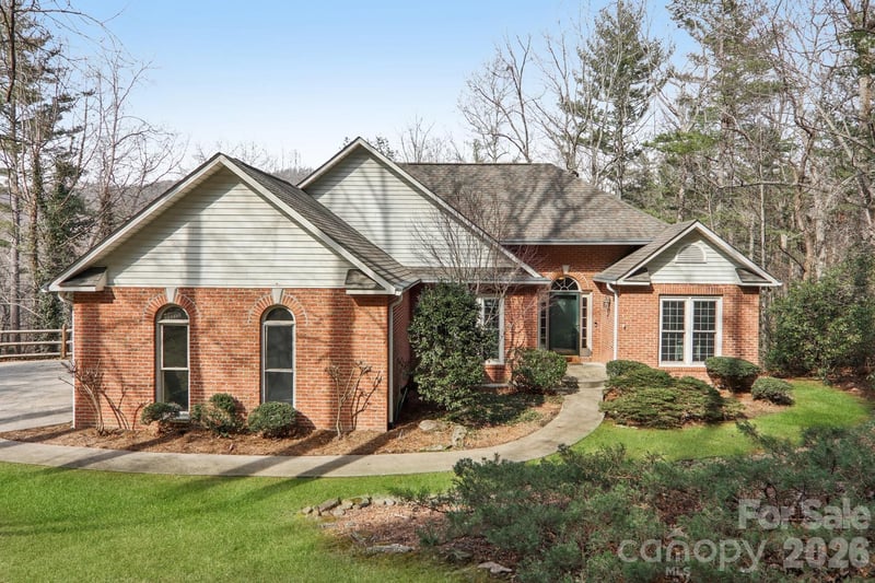 741 Zelda Court, Hendersonville, NC - 5 beds, 3 baths, 3,052 sqft - $619,000