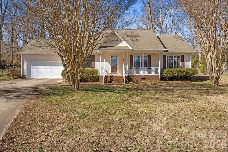 300 Chinaberry Drive, China Grove, NC - 3 beds, 2 baths, 1,307 sqft - $288,000