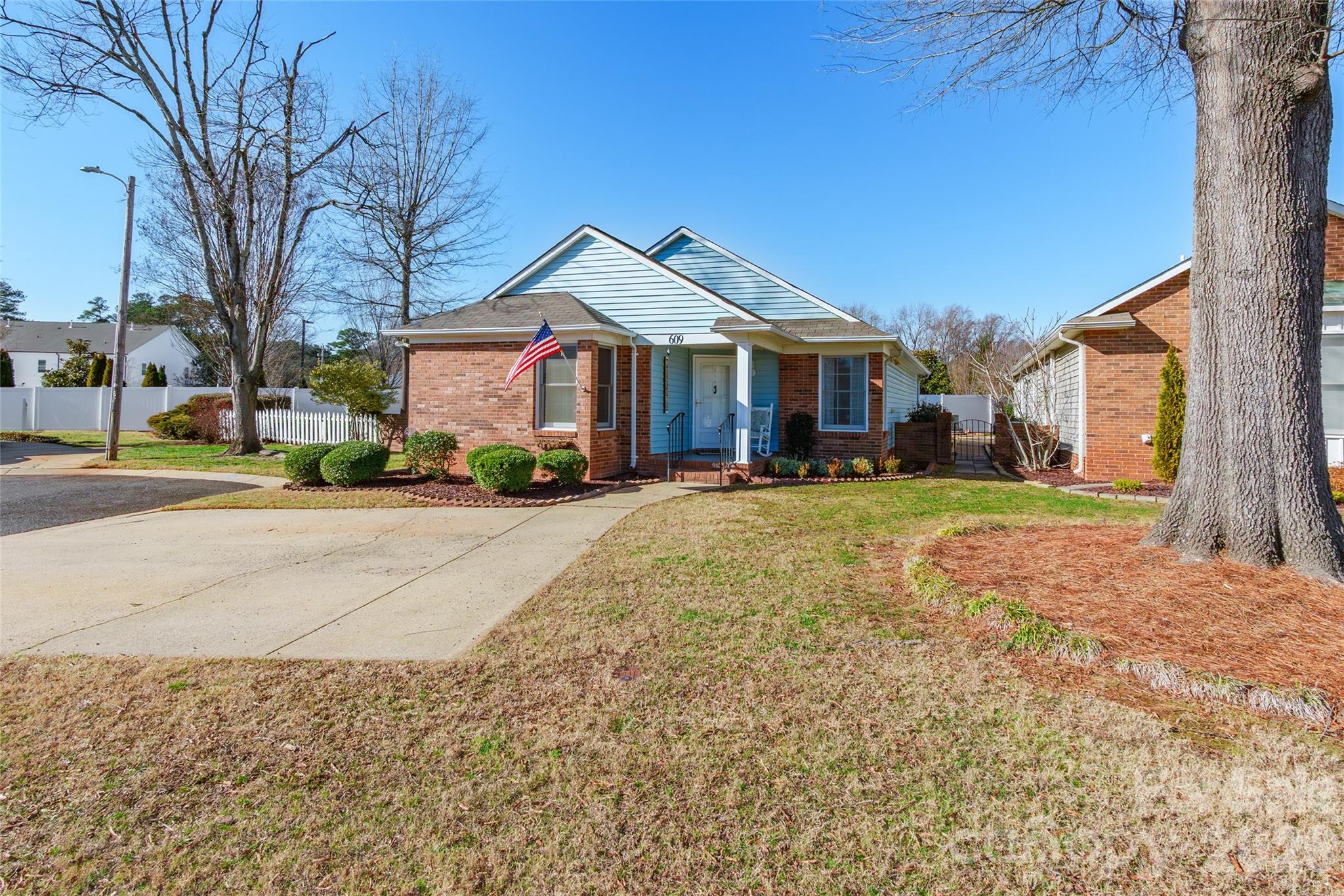609 Heathridge Road, Rock Hill, SC. property listing photo