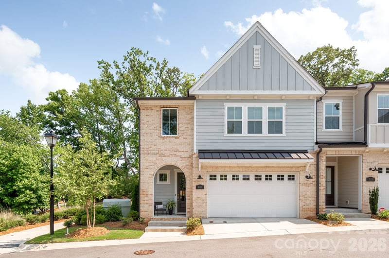 3111 Everly Enclave Way, Charlotte, NC - 3 beds, 3.5 baths, 2,677 sqft - $719,999