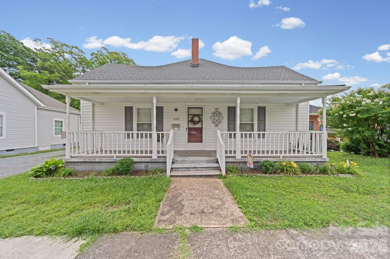 404 N Jones Avenue, Rock Hill, SC - 2 beds, 1 bath, 1,085 sqft - $239,900