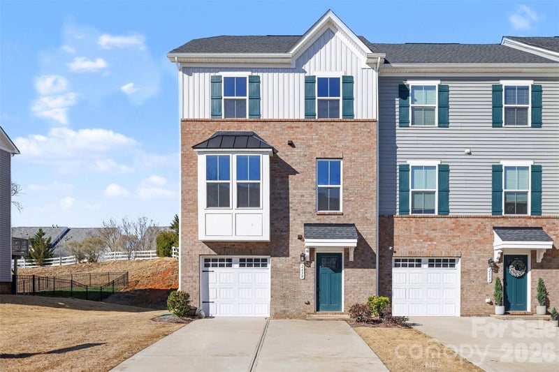 2638 Grantham Place Drive, Fort Mill, SC - 3 beds, 3 baths, 1,902 sqft - $379,000