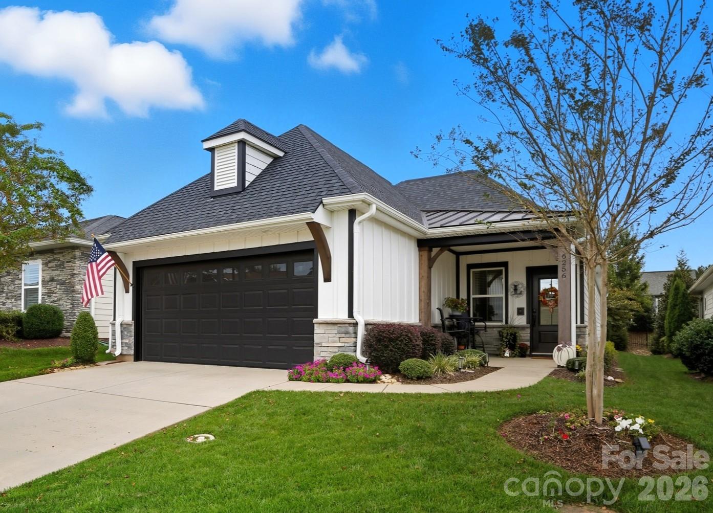 6256 Raven Rock Drive, Denver, NC. property listing photo