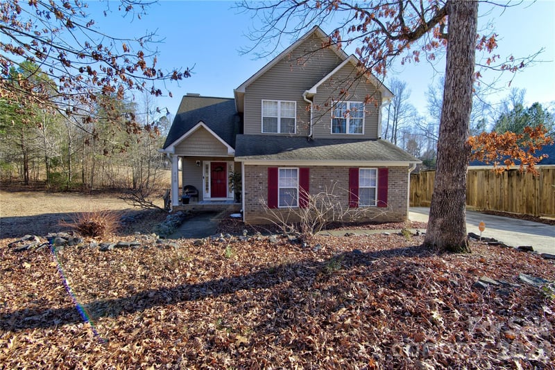 115 Park Vista Drive, Troutman, NC - 3 beds, 3 baths, 1,401 sqft - $350,000
