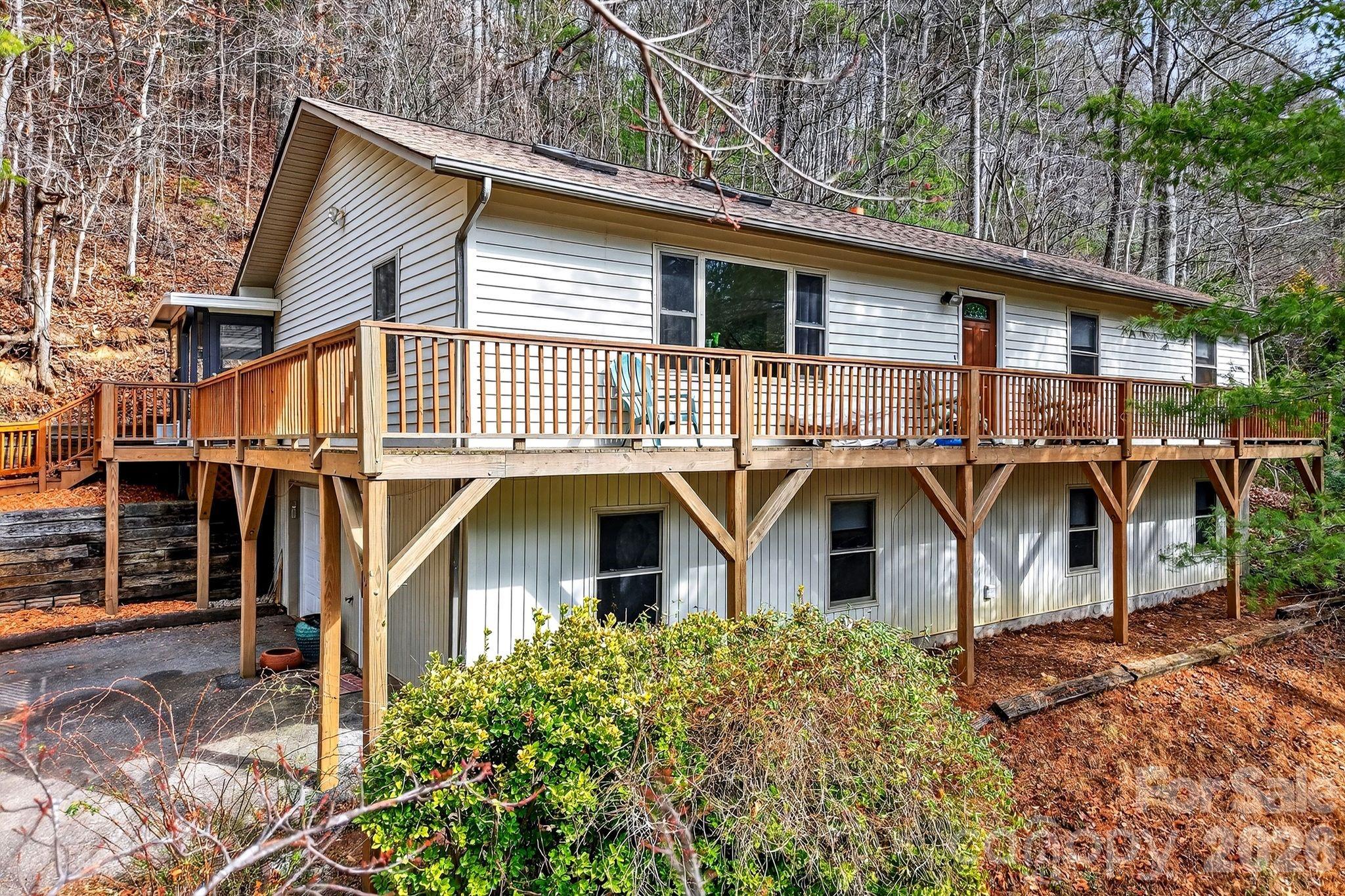 63 Independence Boulevard, Asheville, NC. property listing photo