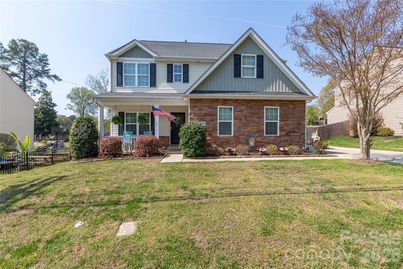 19449 Smith, Cornelius, NC - 4 beds, 3 baths, 2,368 sqft - $474,900