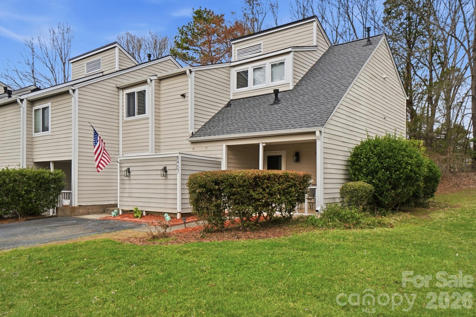 8407 Cricket Lake Drive, Charlotte, NC. property listing photo