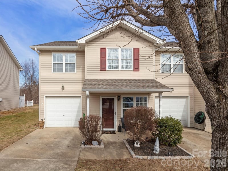 99 Sunny Meadows Boulevard, Arden, NC - 3 beds, 2.5 baths, 1,325 sqft - $314,000