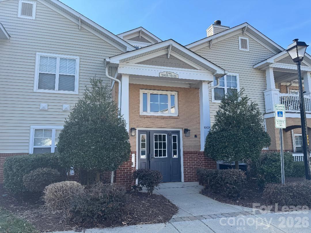 16412 Redstone Mountain Lane, Charlotte, NC. property listing photo