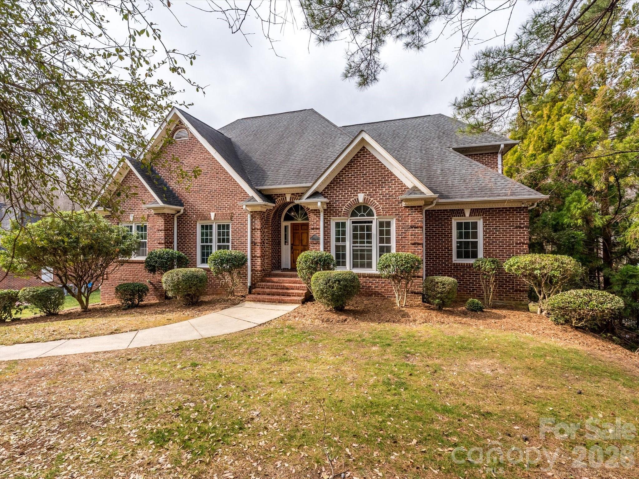 5935 Providence Glen Road, Charlotte, NC. property listing photo